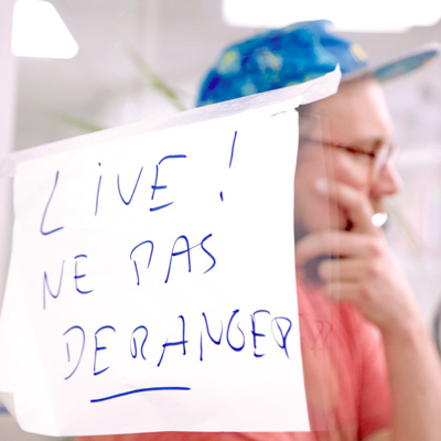 Cours de français en live : ne pas déranger !